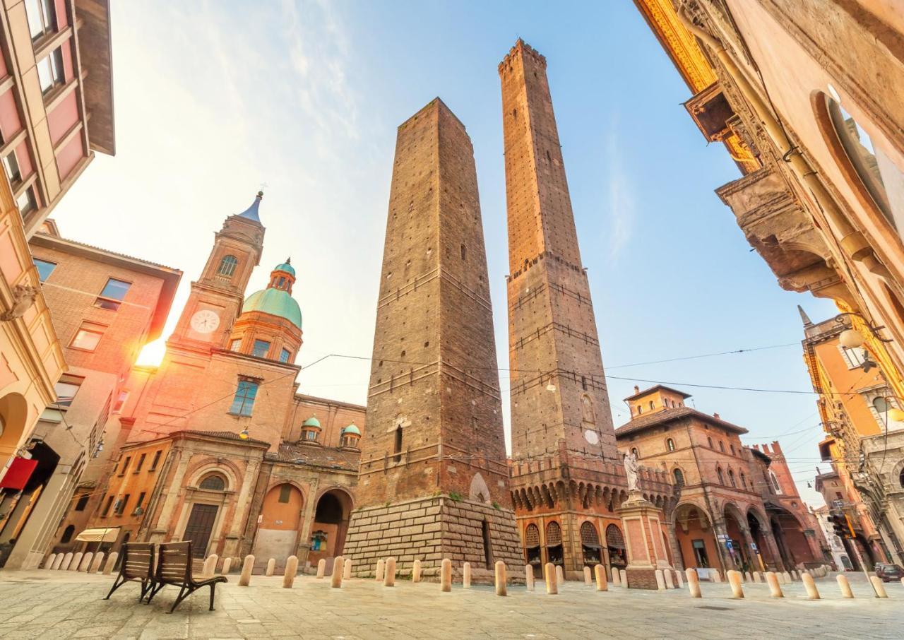 Martina, Bologna By Short Holidays ภายนอก รูปภาพ